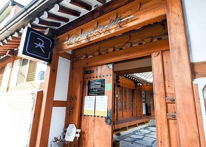 Hotel The Place Hanok Seoel