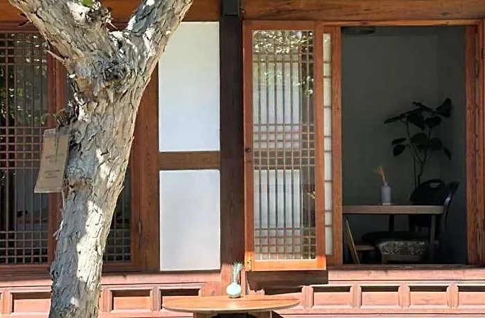 Hotel The Place Hanok