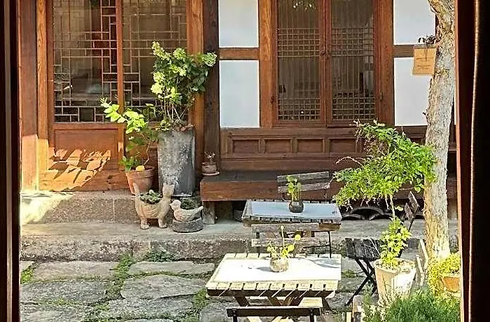 The Place Hanok Hotel