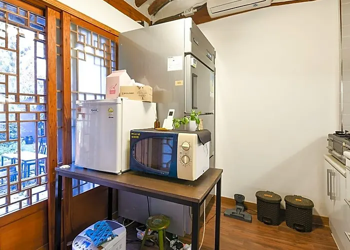 Hotel The Place Hanok