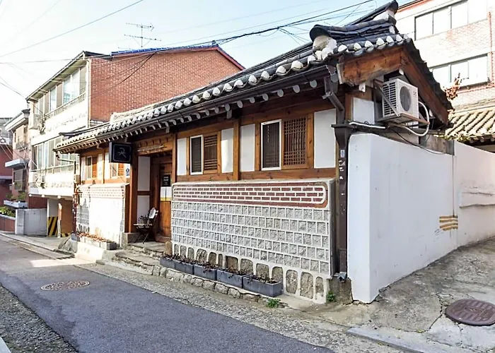 The Place Hanok 2*